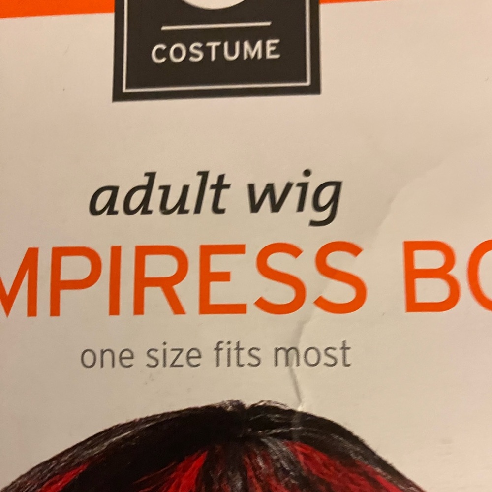 Women’s WIG BOB-Cut Black/Red Adult Size Vampiress GOTH Vampire Cosplay NEW - Picture 6 of 6